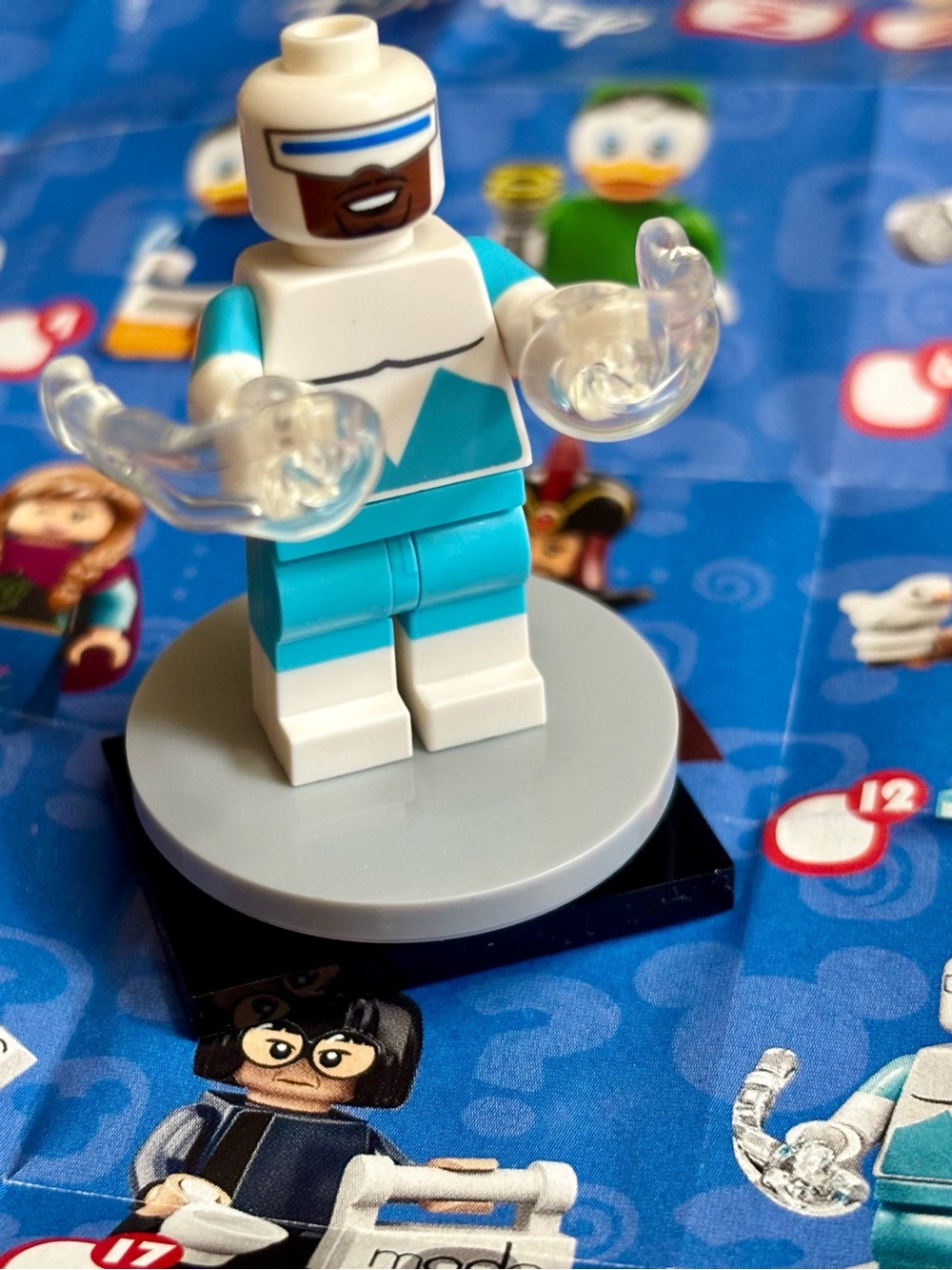 Lego Disney Series 2 “Frozone” dis2-18. With stand, pamphlet & accessories.